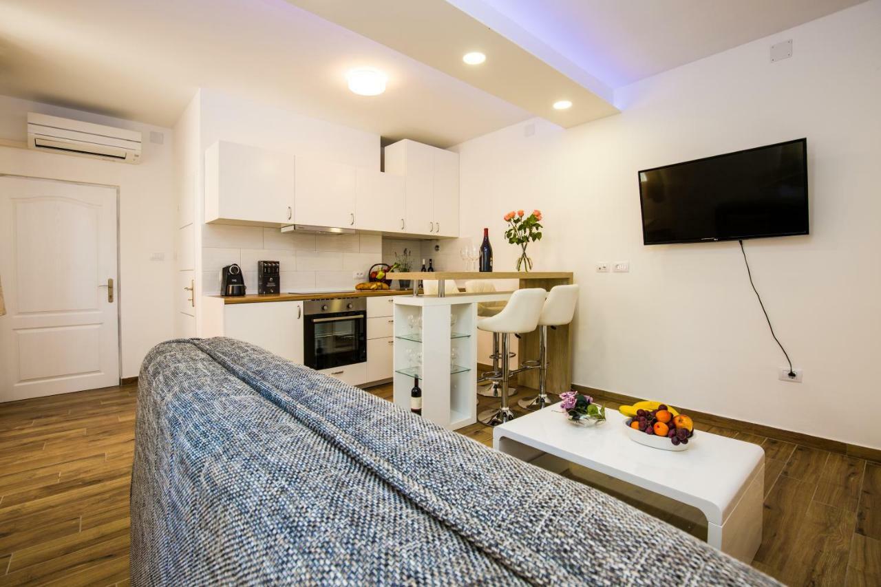 Apartment Castle Πούλα Εξωτερικό φωτογραφία